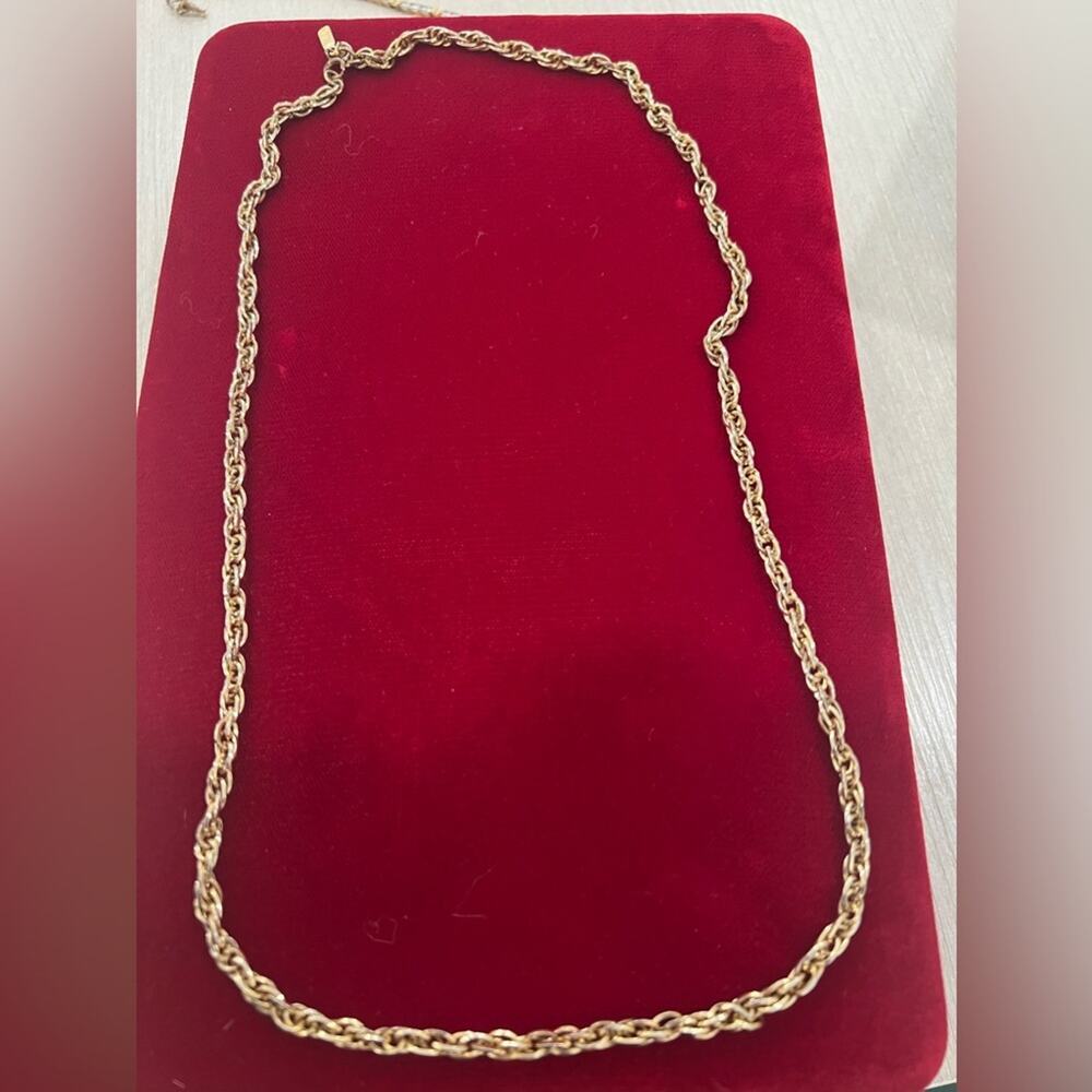 Monet good tone chain necklace